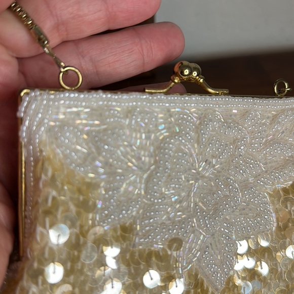 Woman’s Beaded with Sequins Evening Golden Bag - Picture 7 of 14